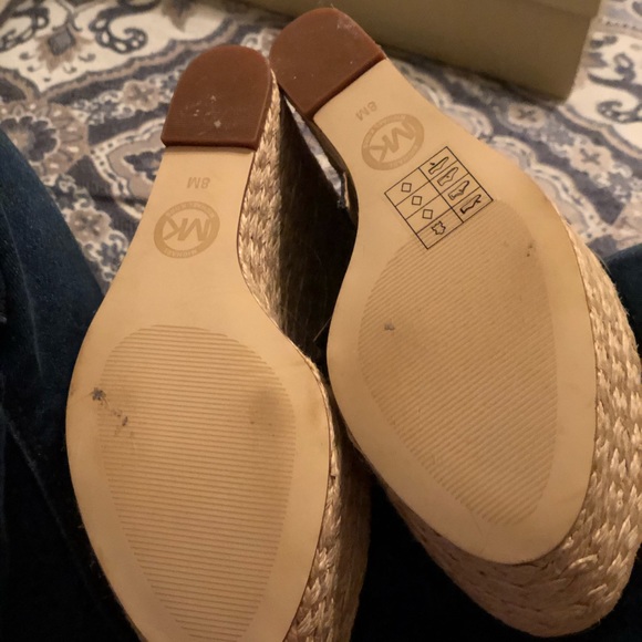 Micheal Kors size 8 Wedges - Picture 3 of 3